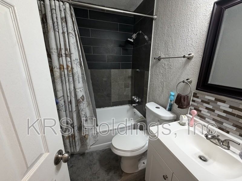 2803 Rosalee Dr - Photo 7 of 9