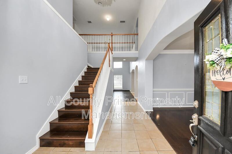 23906 Indian Crest Ct - Photo 3 of 32