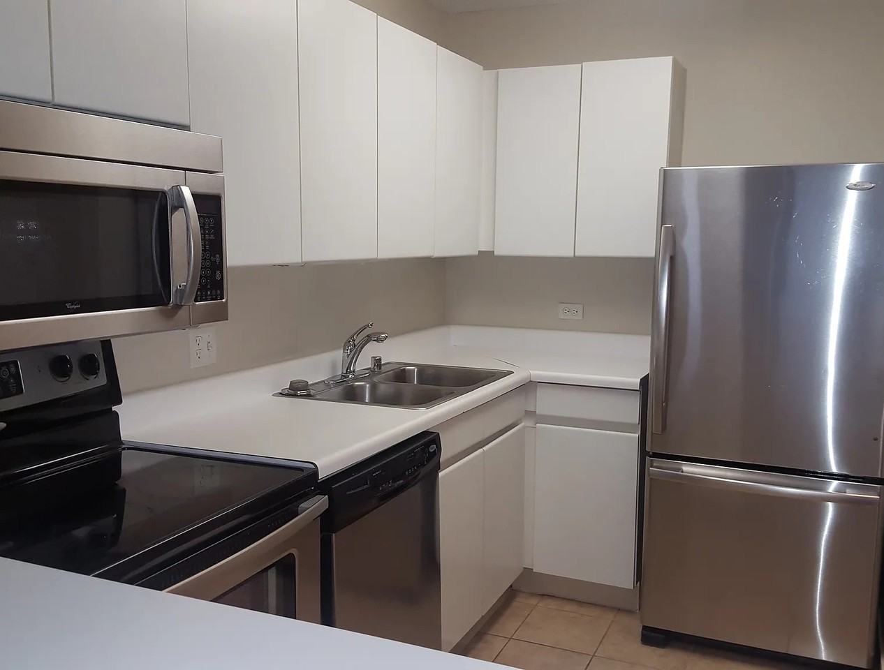 440 N Wabash Ave #408 - Photo 4 of 13