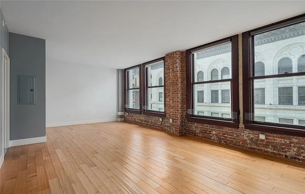 460 S Spring St #1013 - Photo 4 of 18