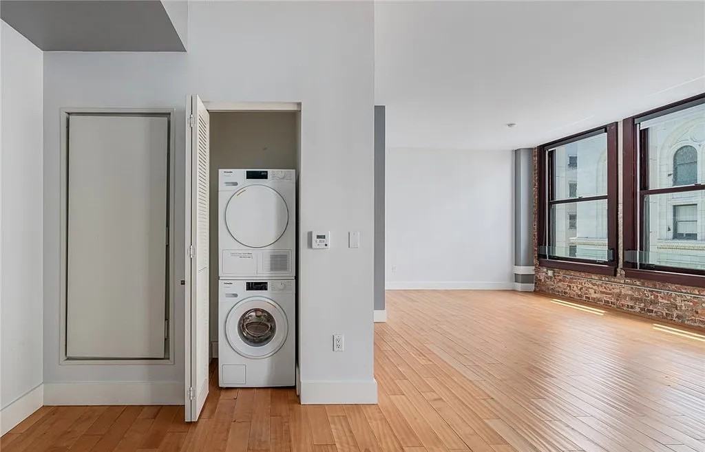 460 S Spring St #1013 - Photo 6 of 18