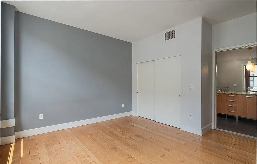 460 S Spring St #1013 - Photo 7 of 18