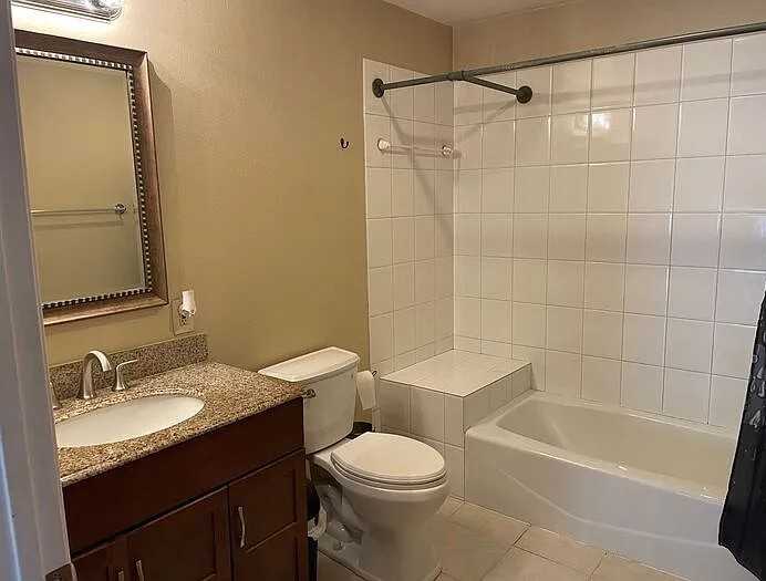 8324 Regents Rd #1B - Photo 7 of 10