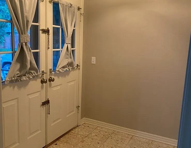 6211 N Miller Ave - Photo 3 of 10