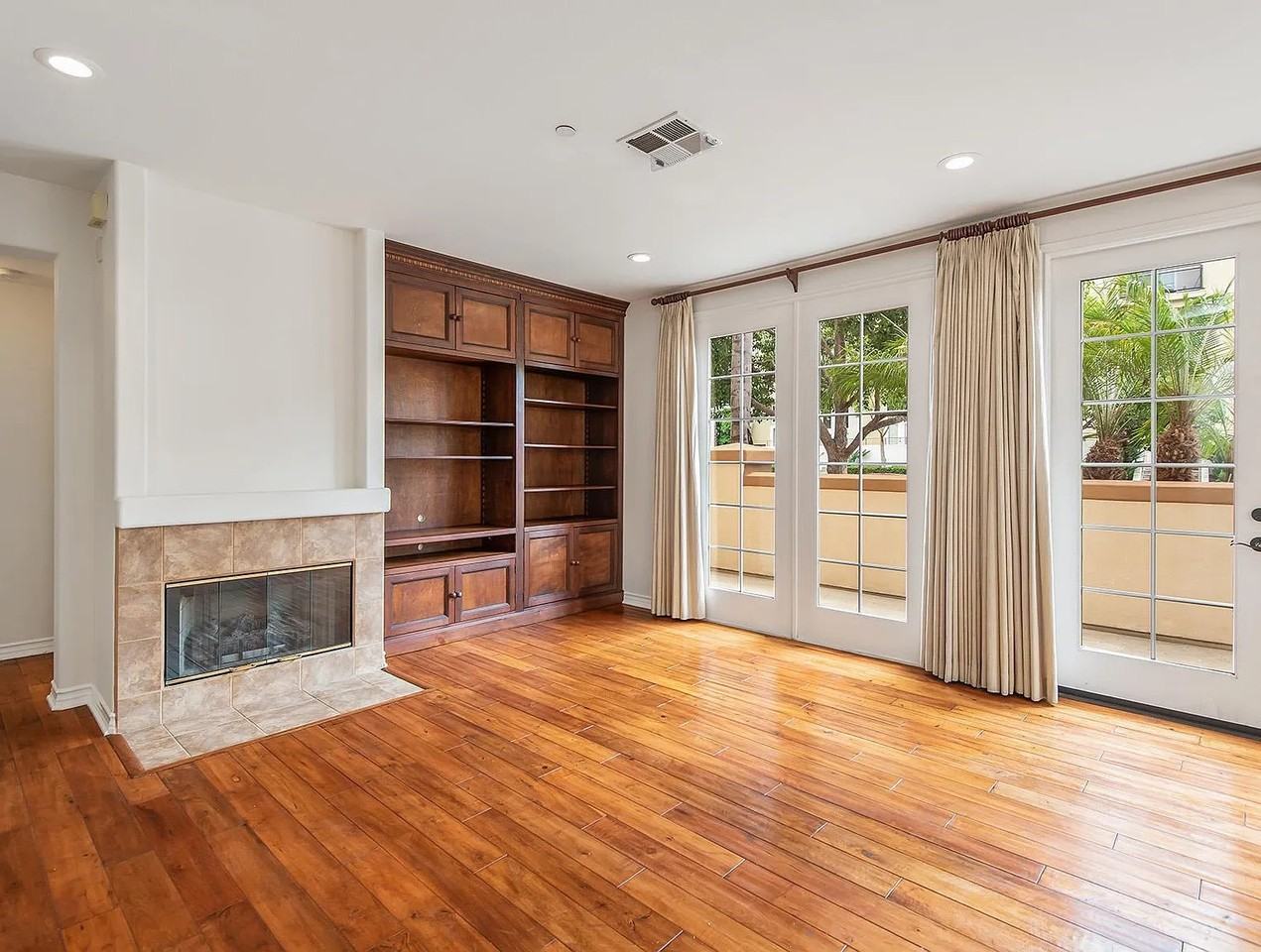 5935 Playa Vista Dr #102 - Photo 4 of 16