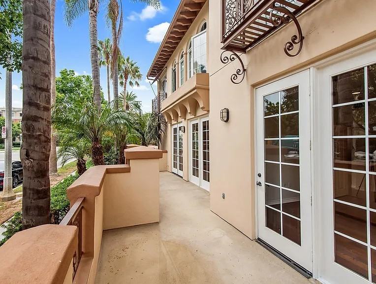 5935 Playa Vista Dr #102 - Photo 5 of 16