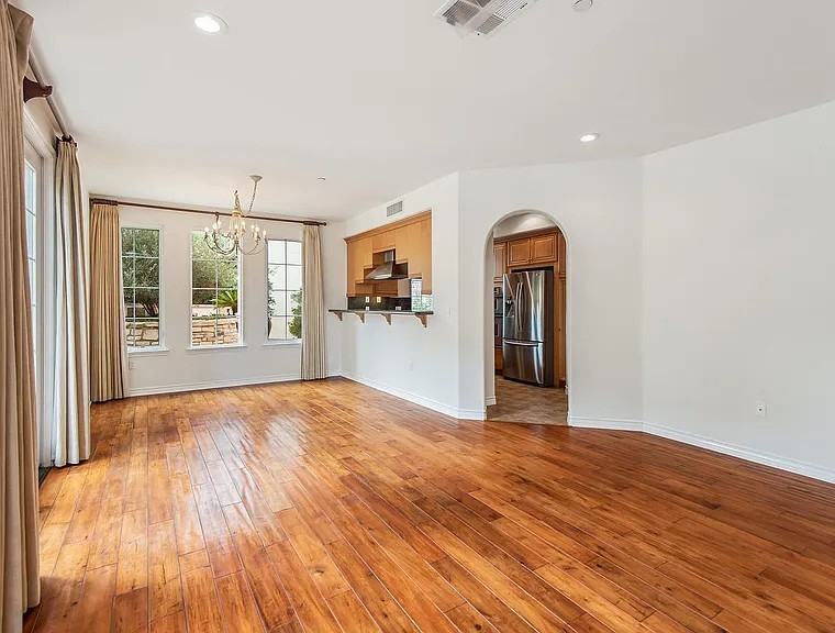 5935 Playa Vista Dr #102 - Photo 7 of 16