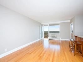 featured image of 5700 Arlington Ave #11H