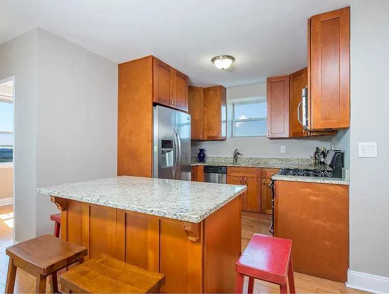 5700 Arlington Ave #11H - Photo 2 of 11