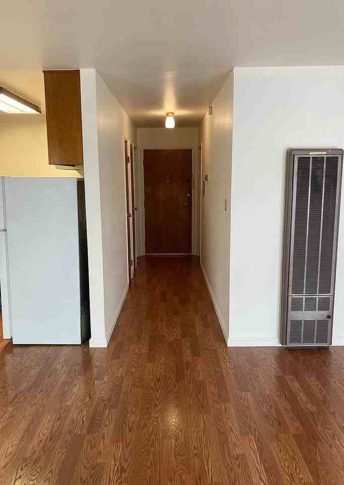 3877 Howe St #103 - Photo 5 of 12