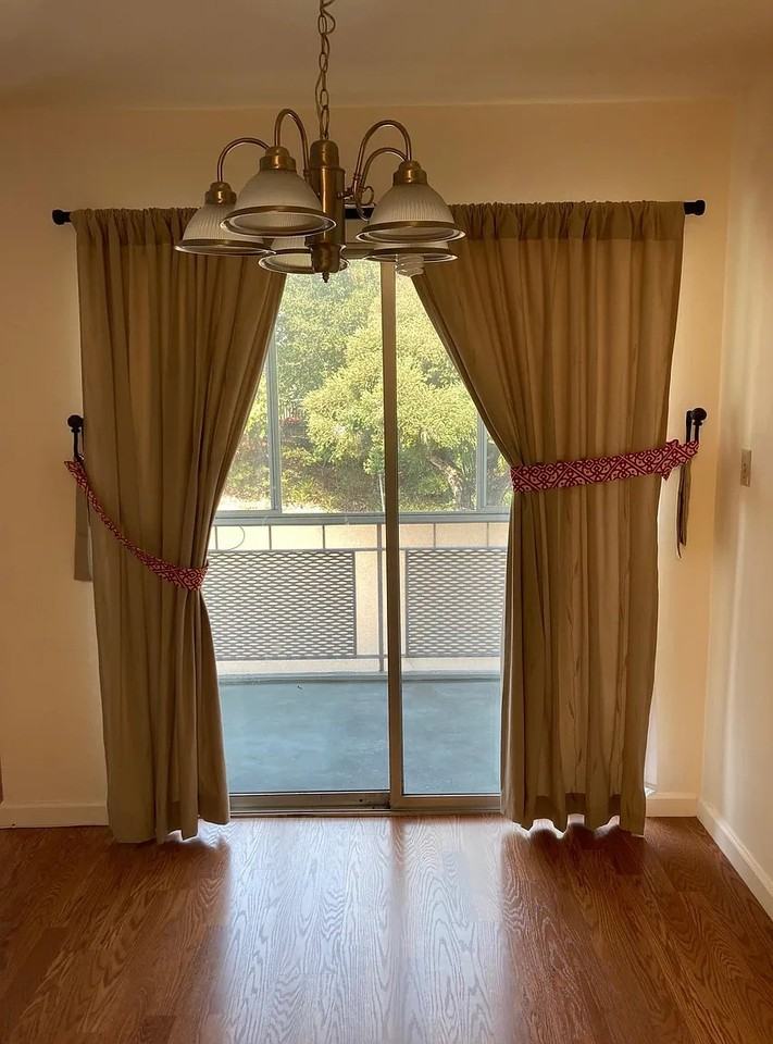 3877 Howe St #103 - Photo 7 of 12