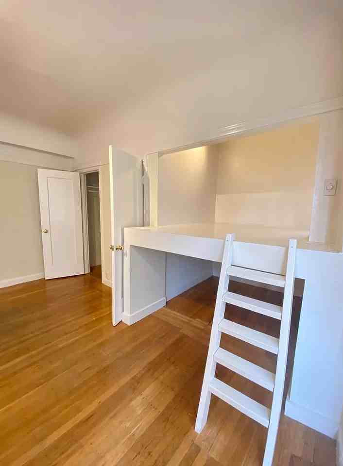 930 Sutter St #403 - Photo 5 of 10