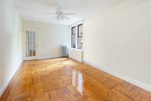 featured image of 828 Gerard Ave #1E