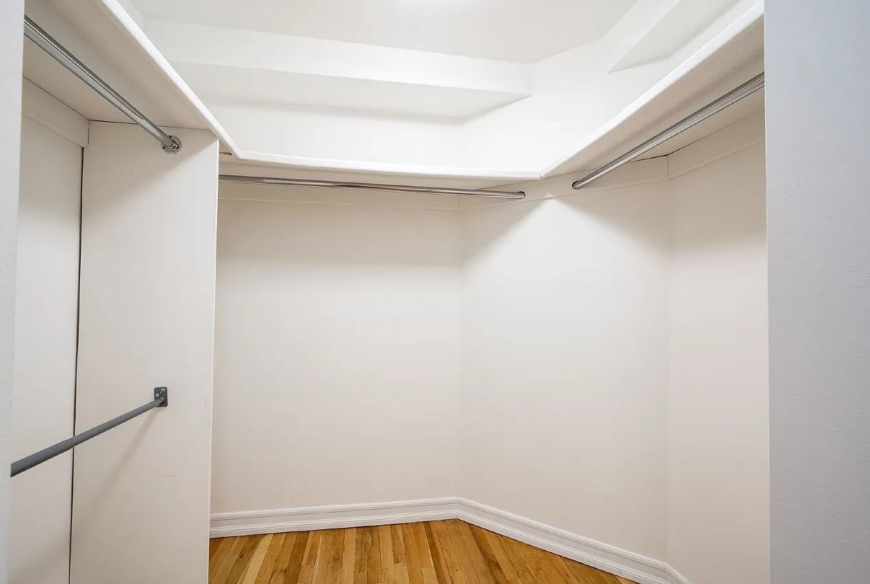 752 W End Ave #16HH - Photo 3 of 11