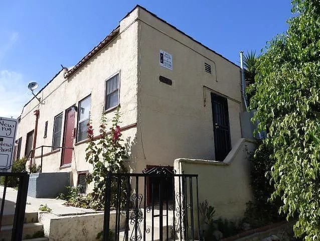 607 N Occidental Blvd #1-4 - Photo 2 of 15