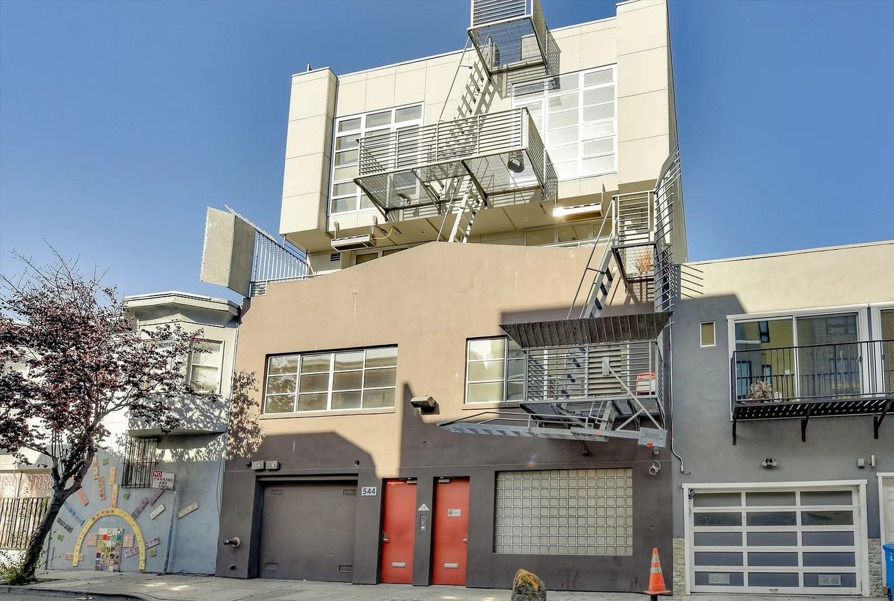 542 Natoma St #C2 - Photo 2 of 10