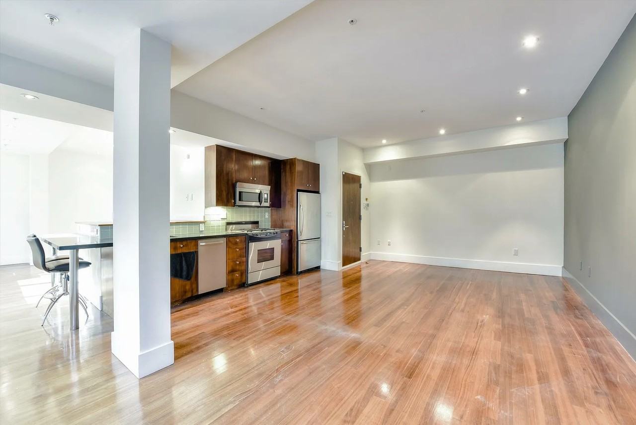 542 Natoma St #C2 - Photo 4 of 10