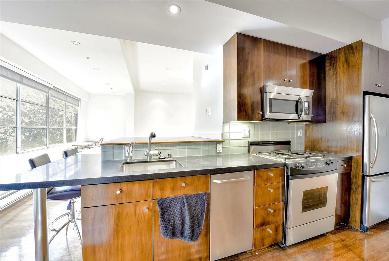 542 Natoma St #C2 - Photo 6 of 10