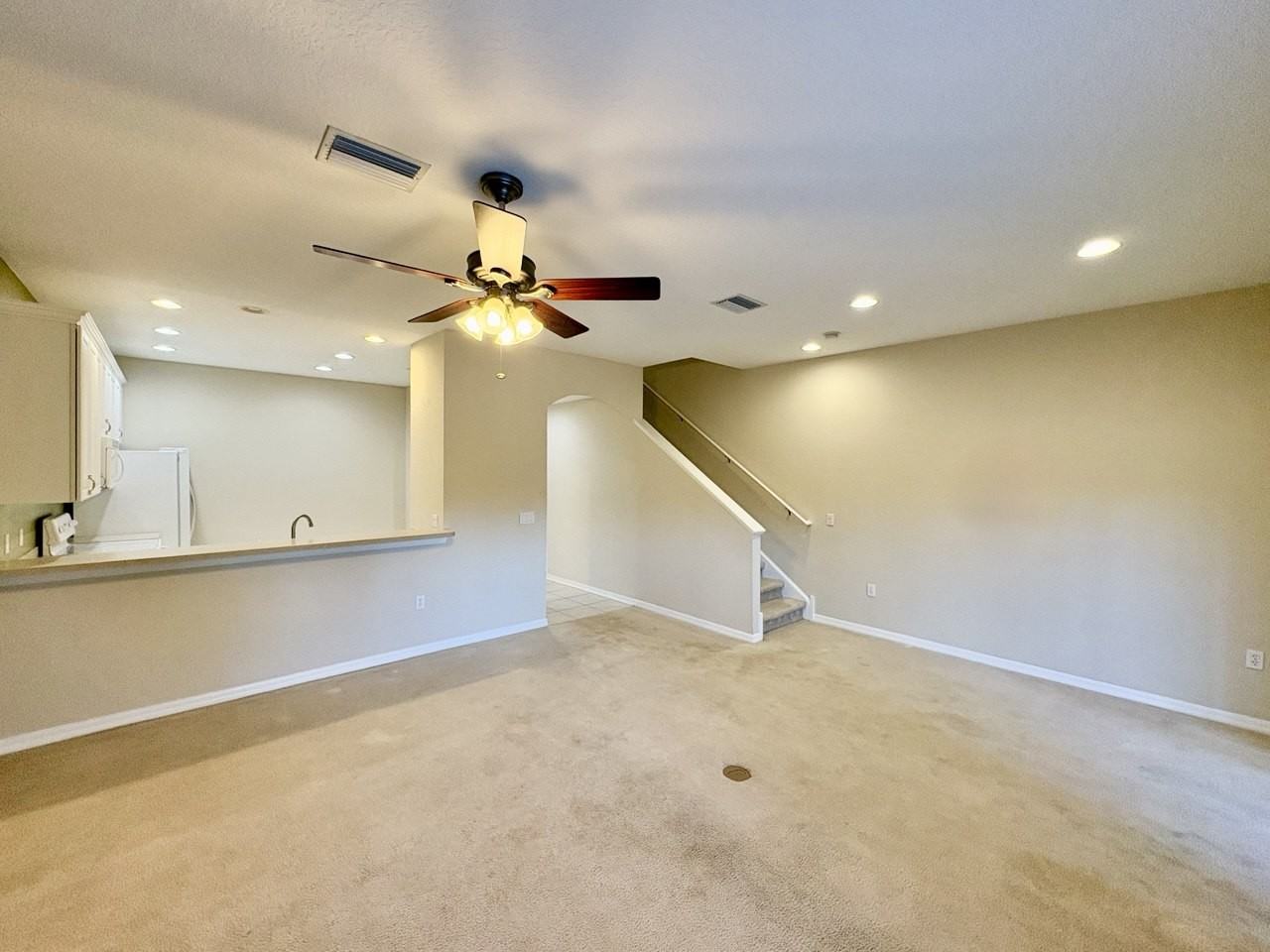 11839 Castine St - Photo 6 of 35