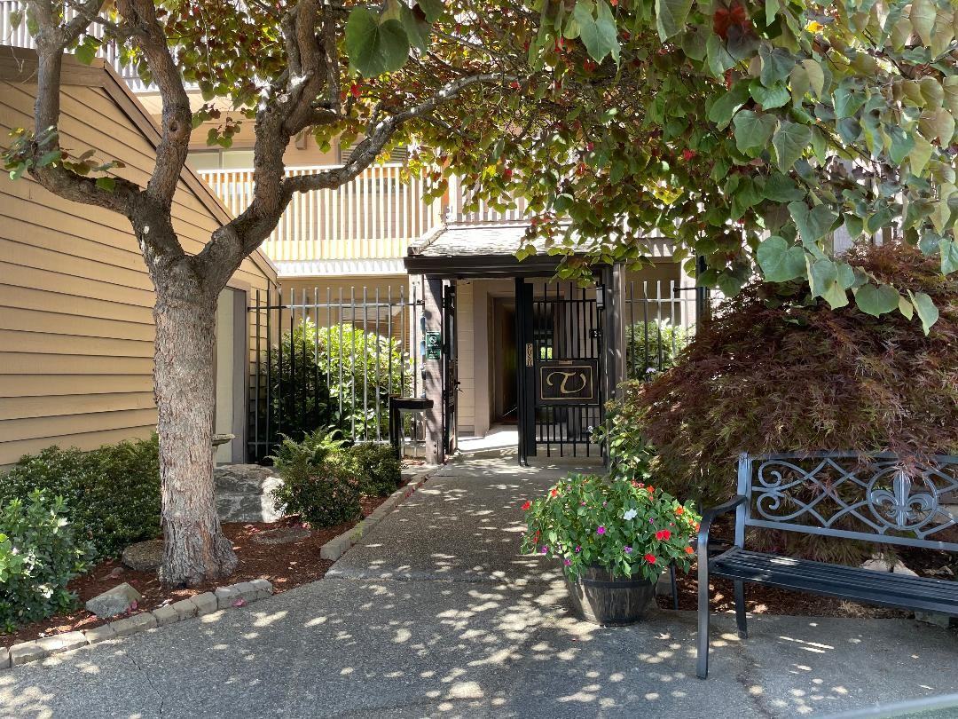 115 Rogue River Hwy #101 - Photo 2 of 8