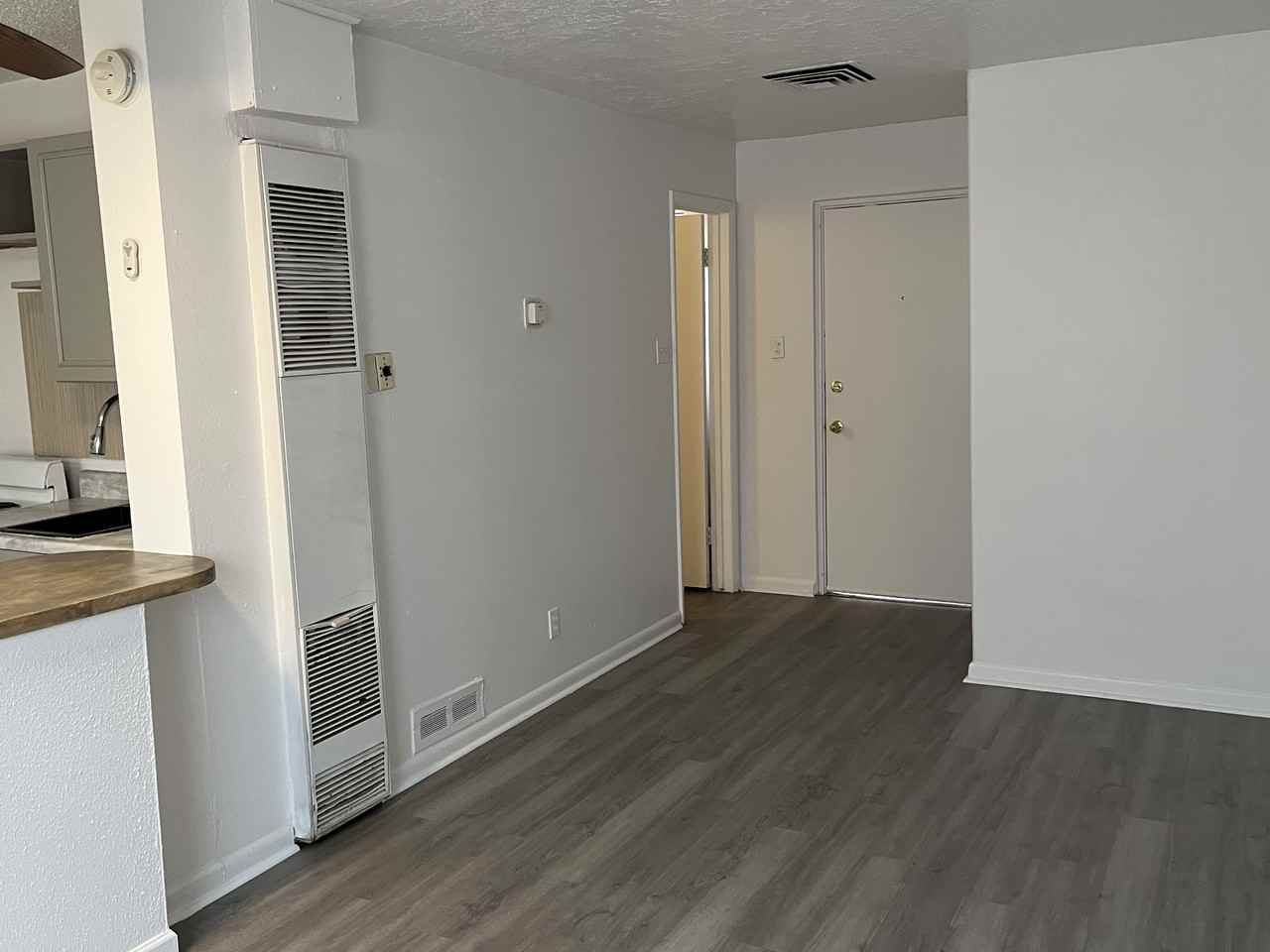 1301 Tijeras Ave Ne - Photo 7 of 9