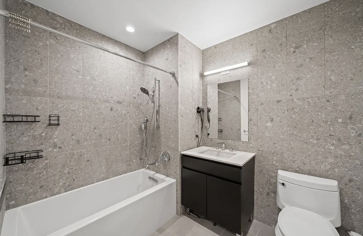 155 Bay St #2706 - Photo 3 of 6