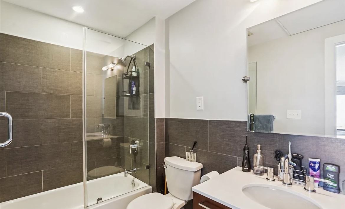 1634 14th St Nw #604 - Photo 5 of 9