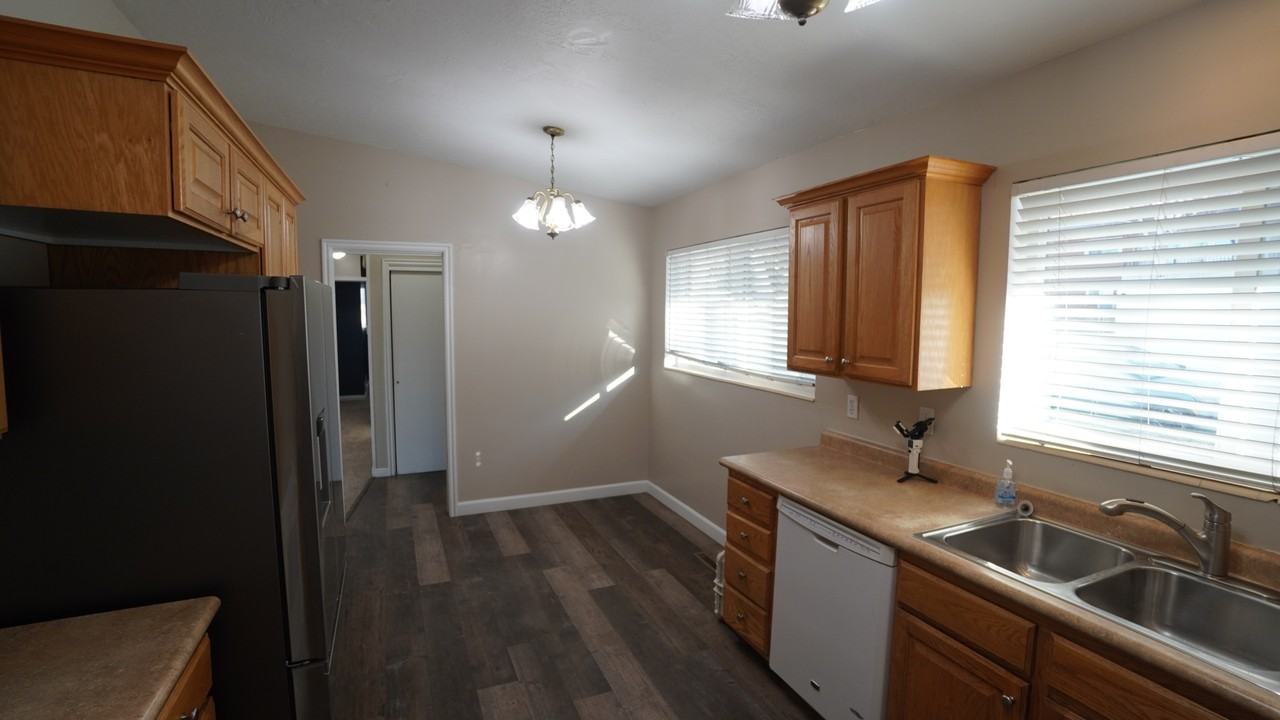 515 Ne - Photo 5 of 44