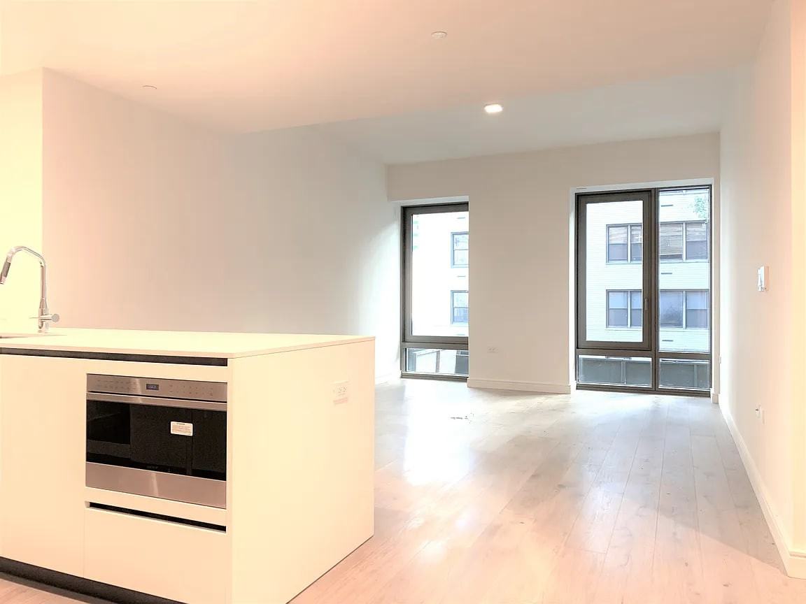 200 E 21St St - Photo 3 of 8