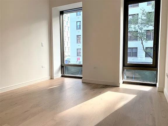 200 E 21St St - Photo 4 of 8