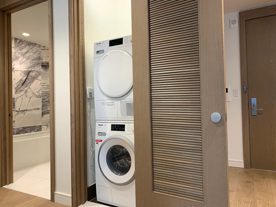 200 E 21St St - Photo 6 of 8