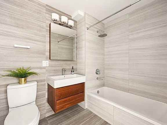 236 17Th St - Photo 6 of 6