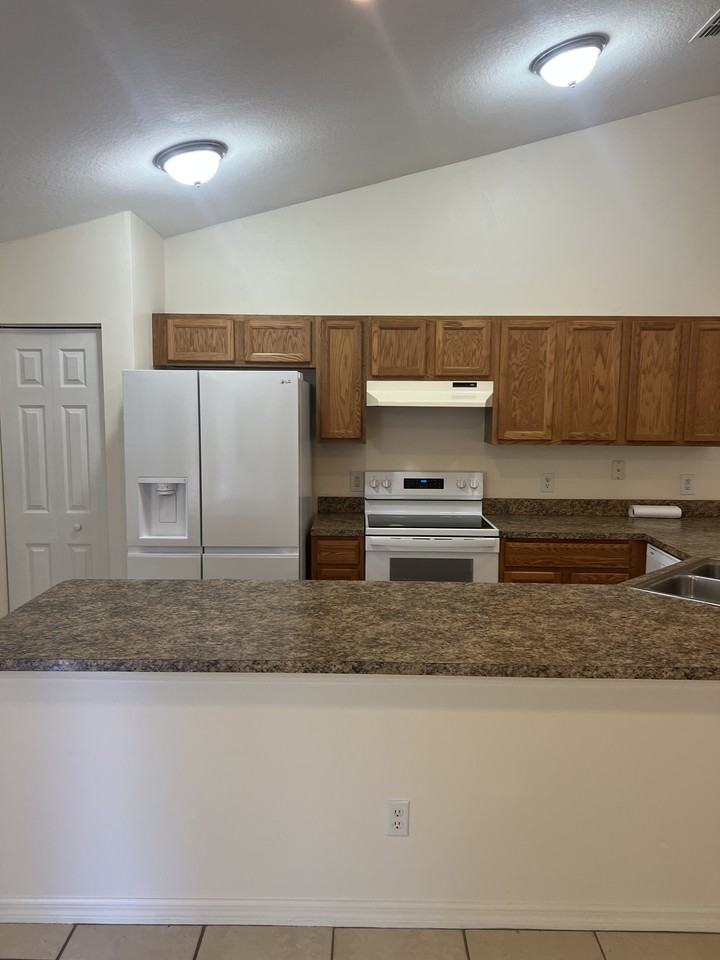 9662 W Dunnellon Rd - Photo 2 of 18