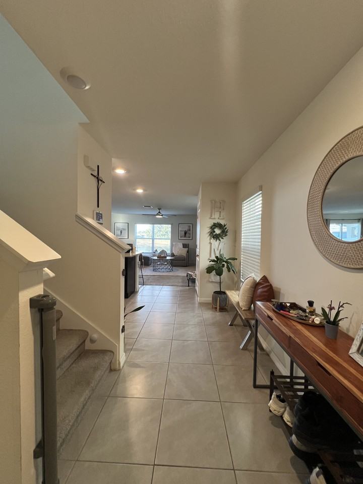 36659 Spanish Rose Dr - Photo 4 of 29