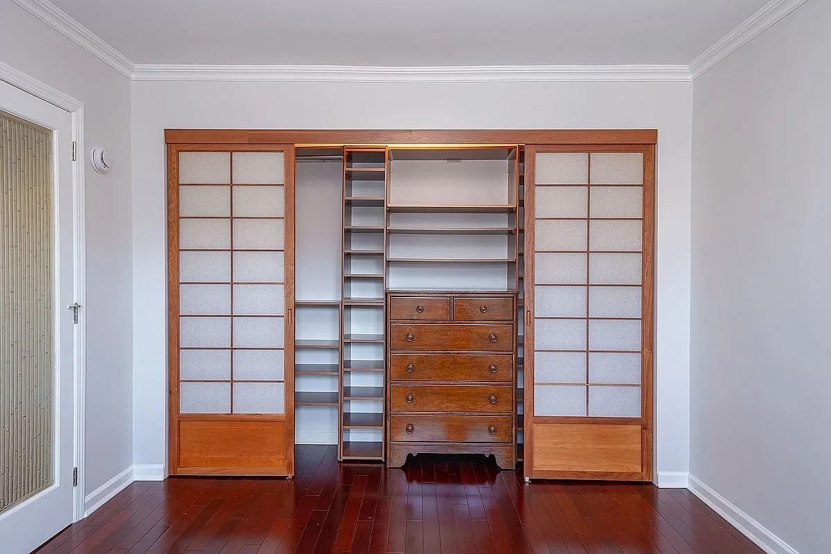 2510 31St Ave - Photo 7 of 9