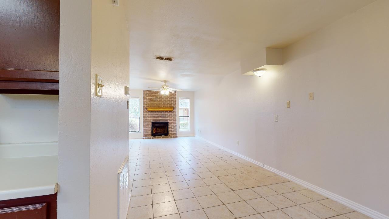 1904 Dartmouth St - Photo 6 of 40