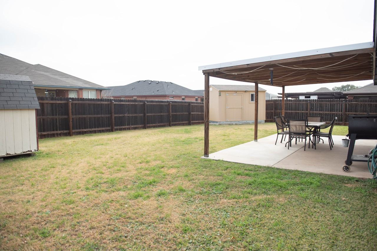 2004 Jake Dr - Photo 4 of 5