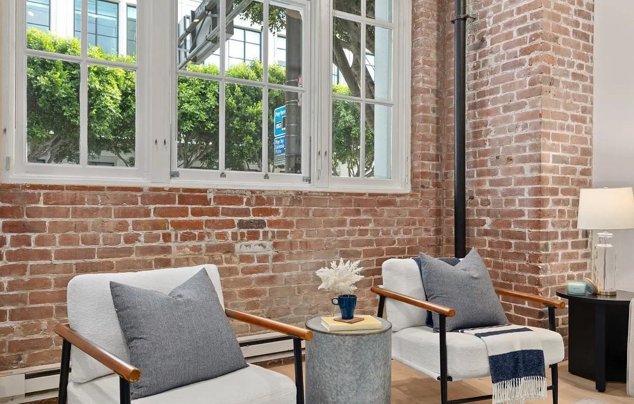 461 2Nd St - Photo 2 of 44