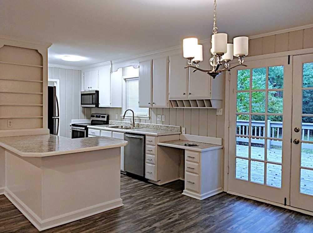 3006 Jamestown Rd - Photo 7 of 23