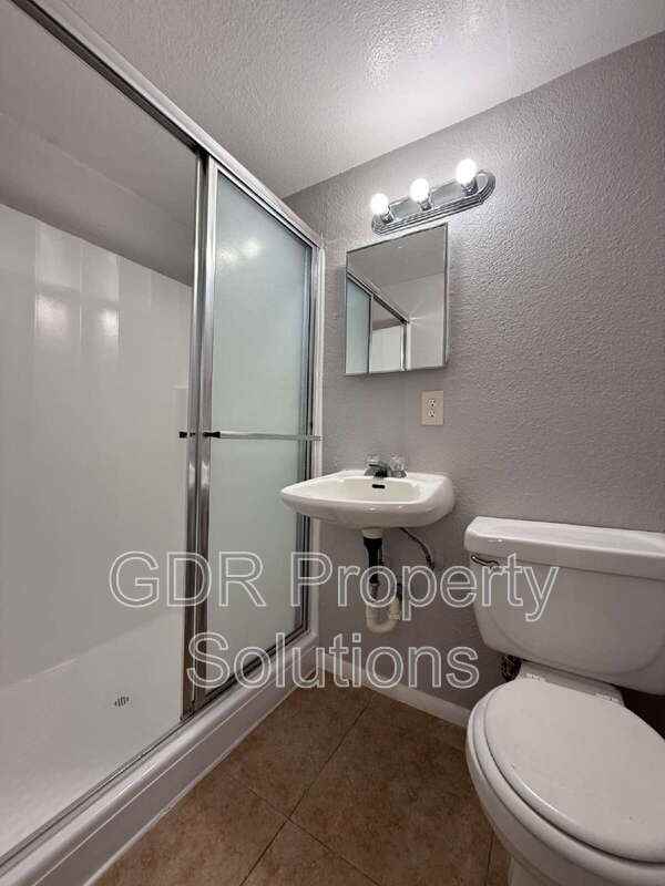 401 14th St Nw #13 - Photo 6 of 16