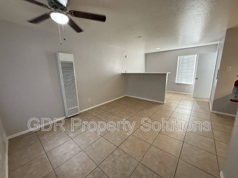 401 14th St Nw #12 - Photo 5 of 18