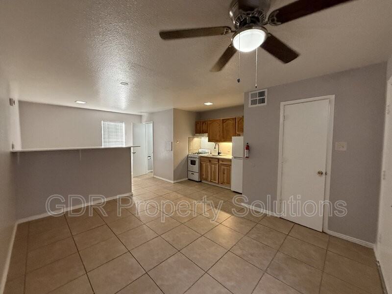 401 14th St Nw #12 - Photo 6 of 18