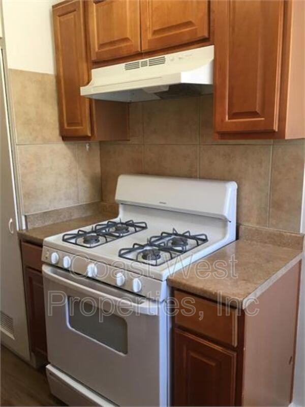 3904 Witherby St - Photo 2 of 10