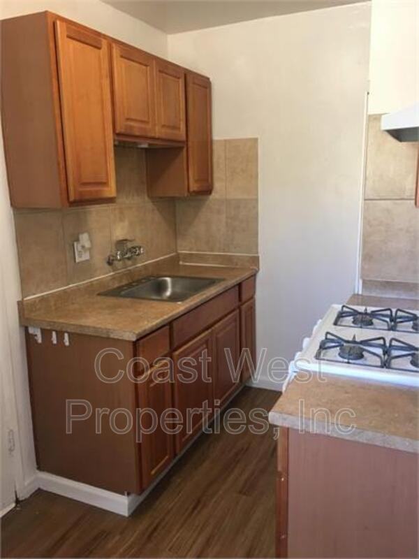 3904 Witherby St - Photo 7 of 10