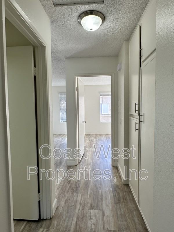 3563 Roosevelt St - Photo 7 of 25