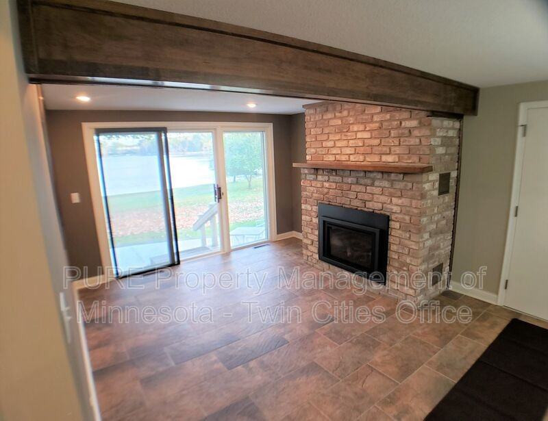 174 Twin Lake Blvd - Photo 3 of 22