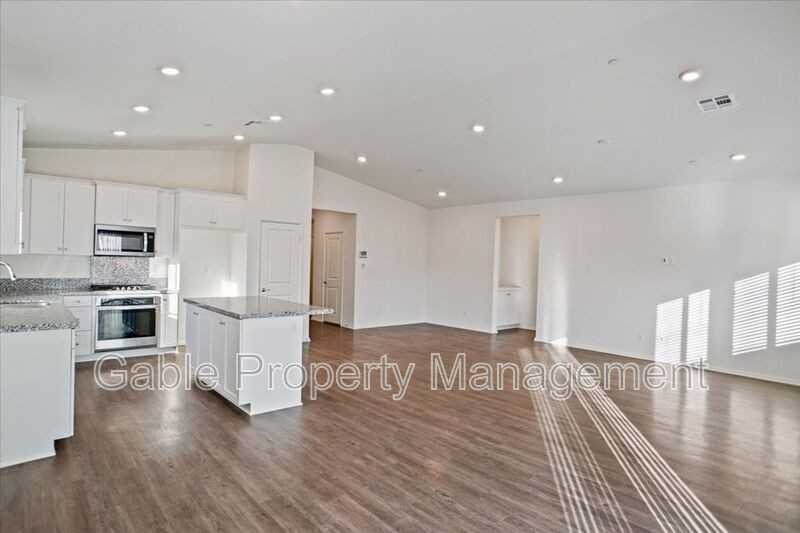 4314 W Avenue J1 - Photo 4 of 28