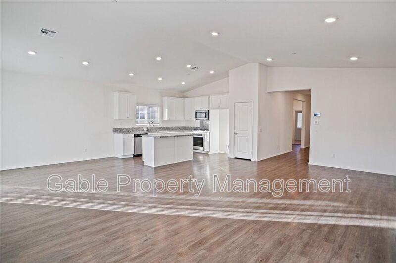 4314 W Avenue J1 - Photo 7 of 28