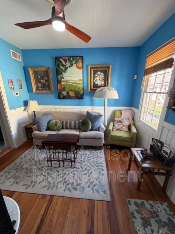 547 E Macon St - Photo 5 of 19