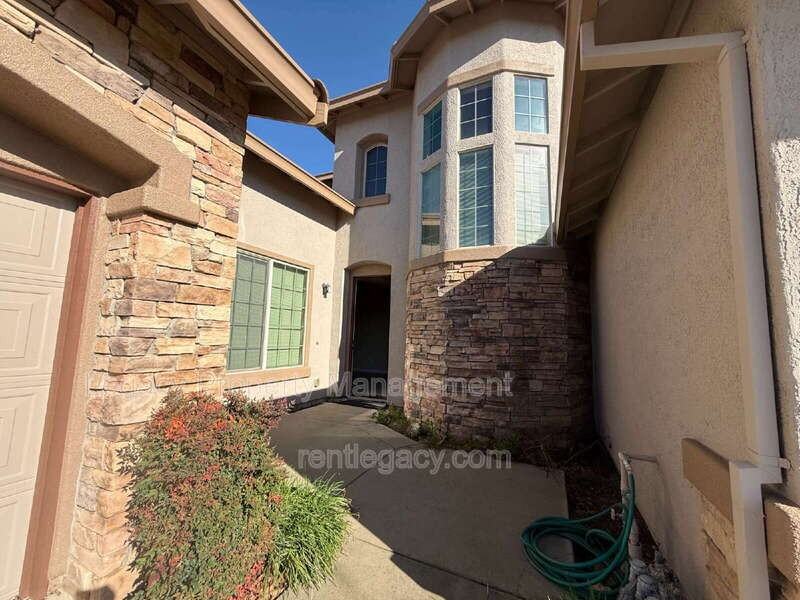 12025 Mandolin Way - Photo 3 of 34